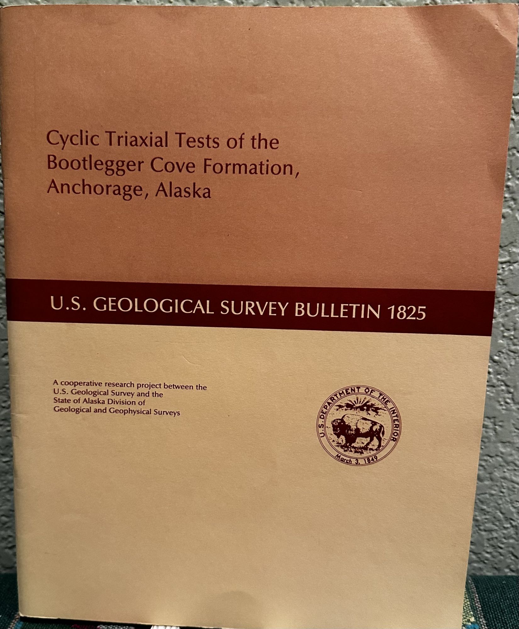 Cyclic Triaxial Tests of the Bootlegger Cove Formation, Anchorage, Alaska. Lade PV.