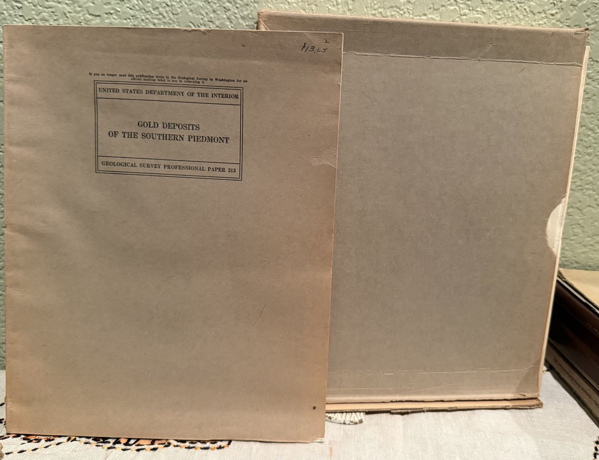 Gold Deposits of the Southern Piedmont, Text and Plates. Pardee J. T., C. F. Jr Park.