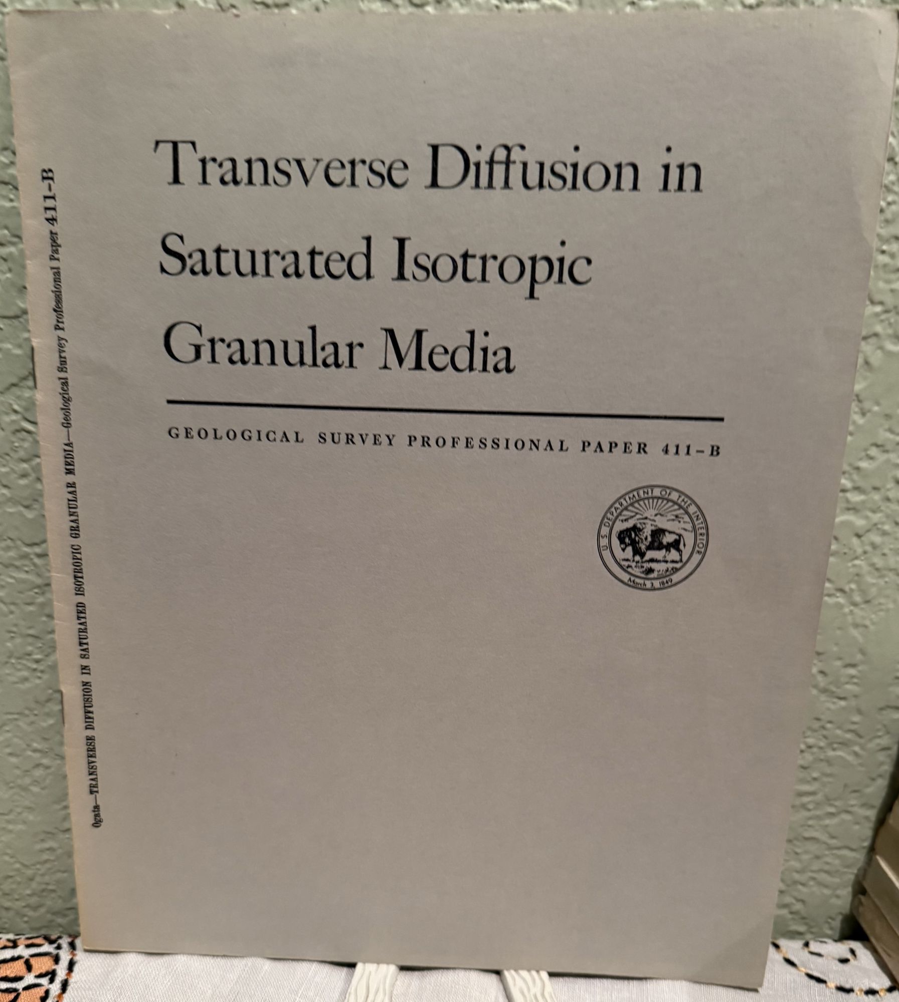 Transverse diffusion in saturated isotropic granular media. Akio Ogata.