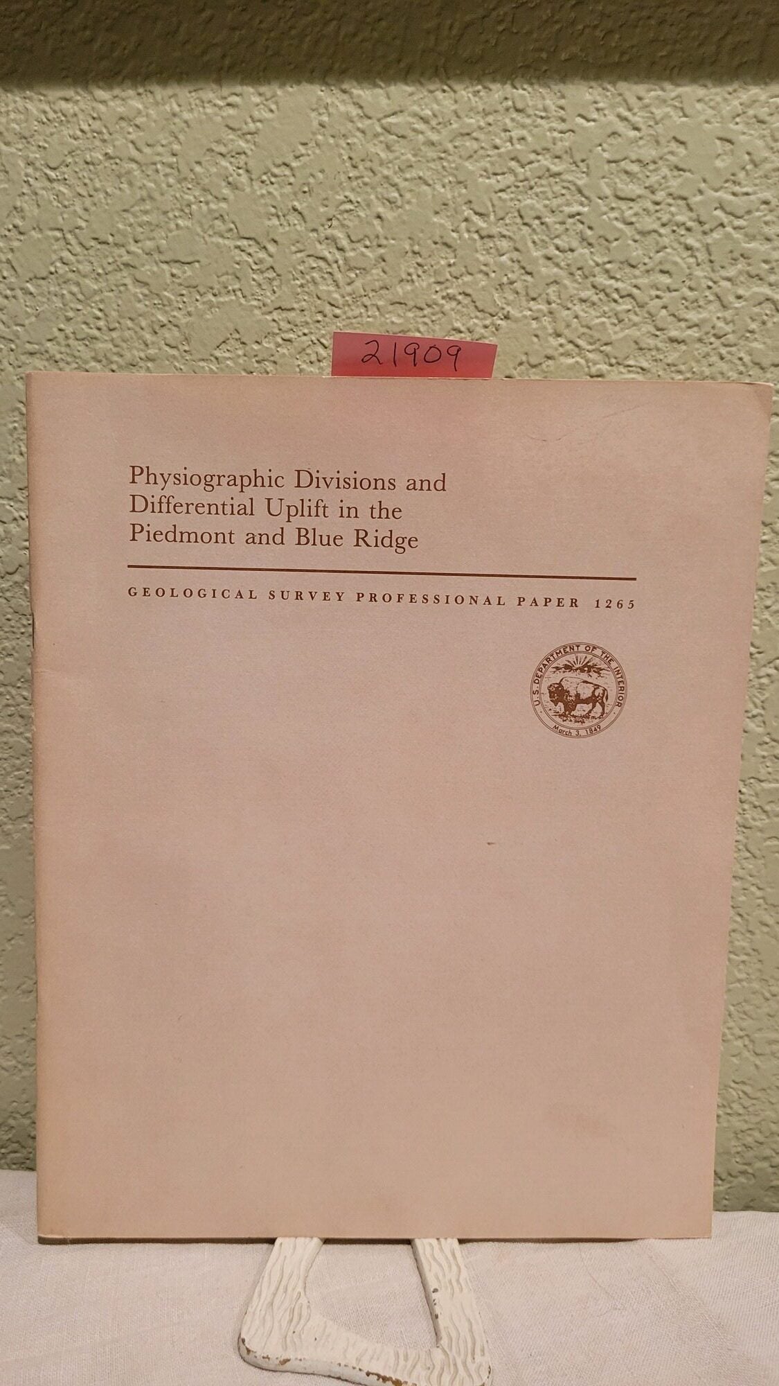Physiographic Divisions and Differential Uplift in the Piedmont and Blue Ridge. J. T Hack.