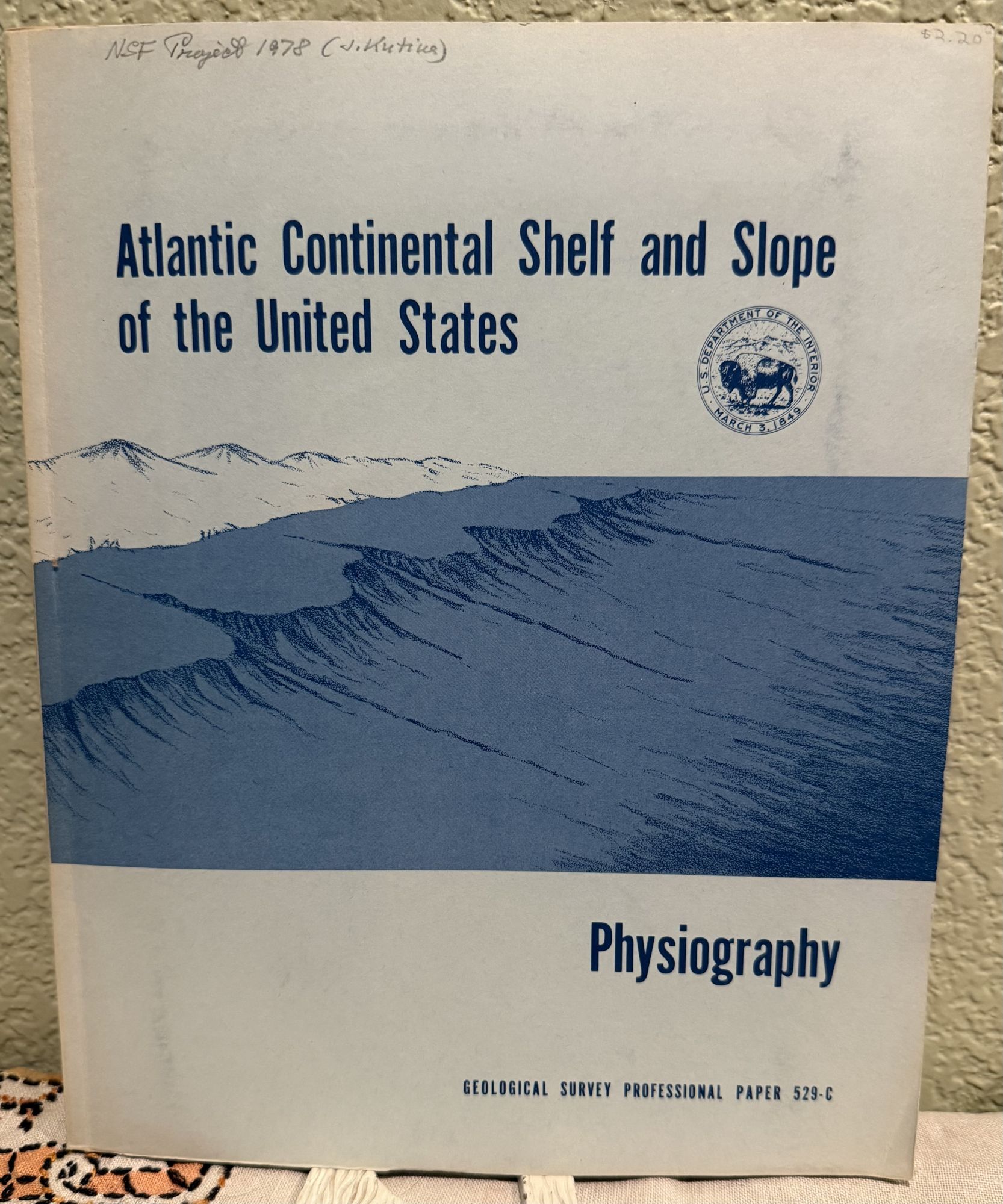 Atlantic Continental Shelf and Slope of the United States, Psysiography; Geological Survey. Elazar Uchupi.