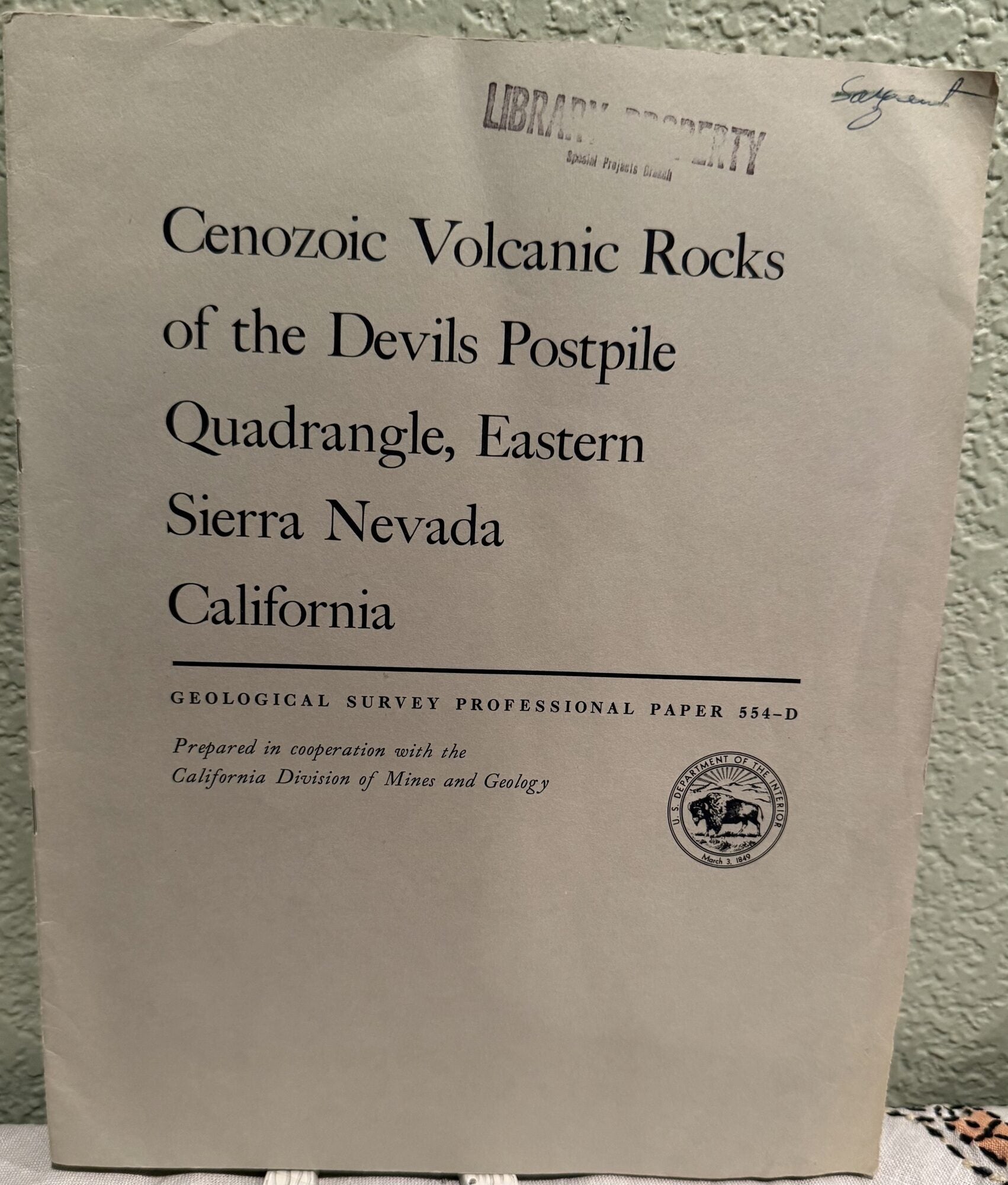 Cenozoic Volcanic Rocks of the Devils Postpile Quadrangle, Eastern Sierra Nevada California;. N. King Huber, C. Dean Rinehart.