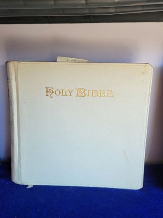 Item #L88 Self-Pronouncing Edition the Holy Bible Marginal References. Anon